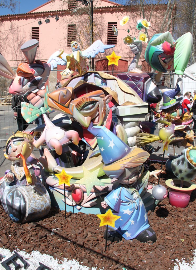 Totfalles: Justo Vilar-Plaza Mercado del Cabanyal
